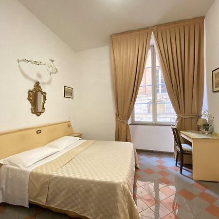 Piccolo Hotel Etruria Siena Buitenkant foto