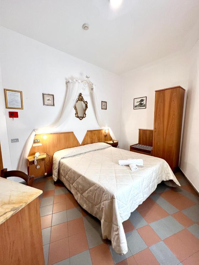 Piccolo Hotel Etruria Siena Buitenkant foto